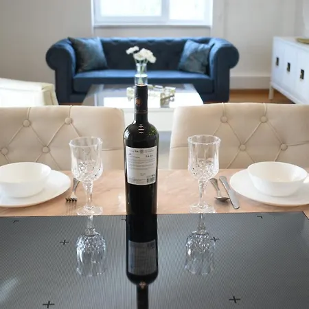 公寓 Luxury With A Stunning View, Free Parking *