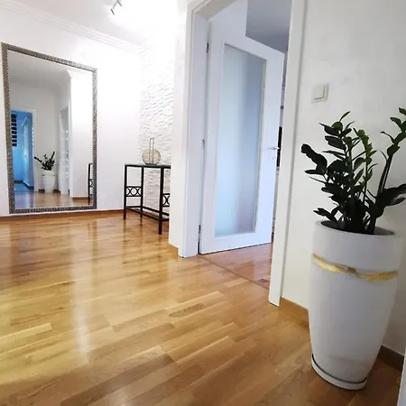 Appartement Luxury With A Stunning View, Free Parking Tuzla